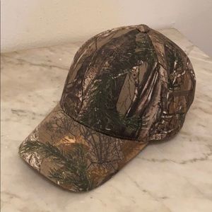 Camouflage Cap / Camo Hat  Mint Condition  1SizeFA